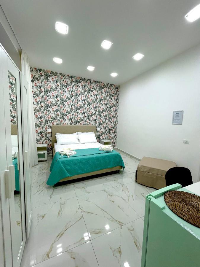 Virgy House Bed and Breakfast Nápoles Exterior foto